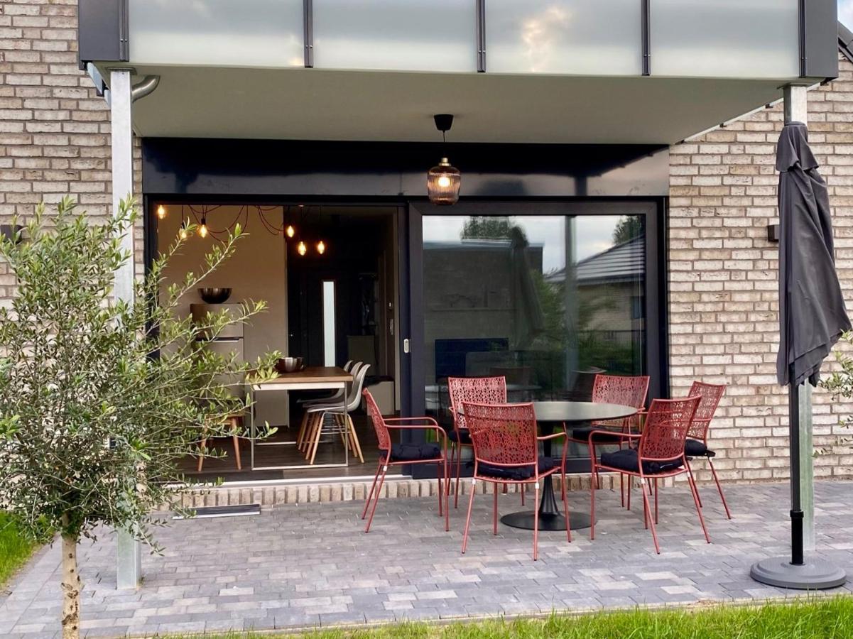 Ferienhaus Moin. Am Harkebruegger See Mit Sauna Barssel  Bagian luar foto